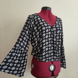 American Eagle Outfitters Womens Blouse Flare Sleeve Boho Black Medallion Floral